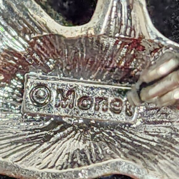 Hummingbird Brooch With Multicolor Rhinestones By Monet - Picture 5 of 5